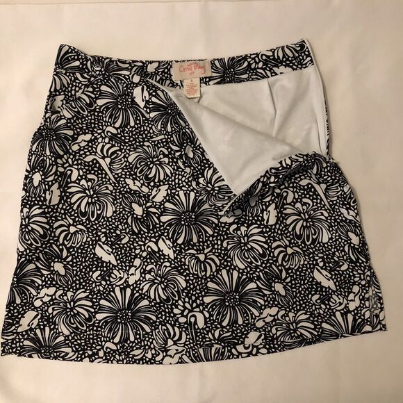Coral Bay Golf Skirt Women Sz 6 Black White Floral Print Shorts Skort Athleisure - Picture 3 of 12